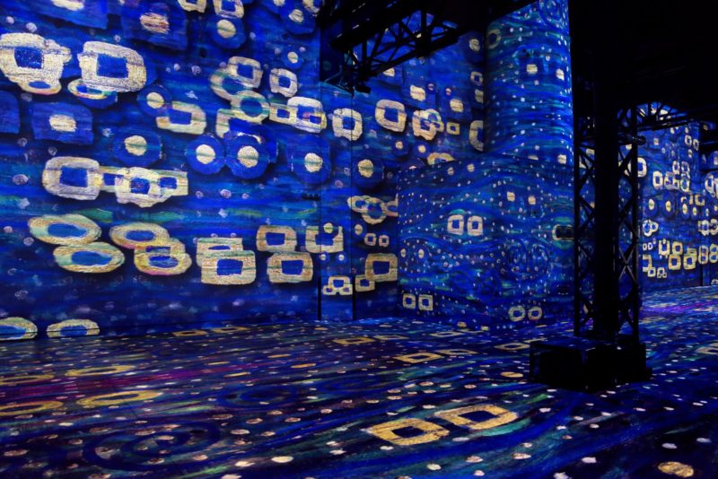 klimt, atelier des lumières