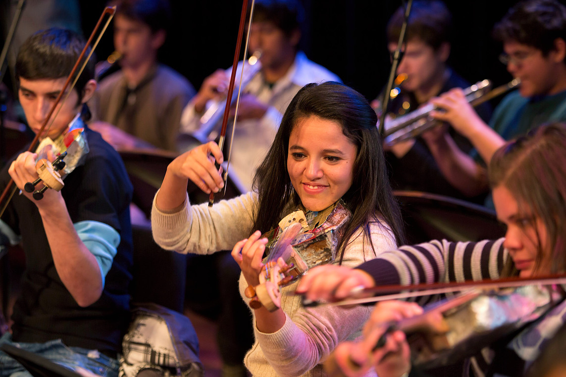 L'Orchestre recyclé de Cateura transforme les déchets en musique